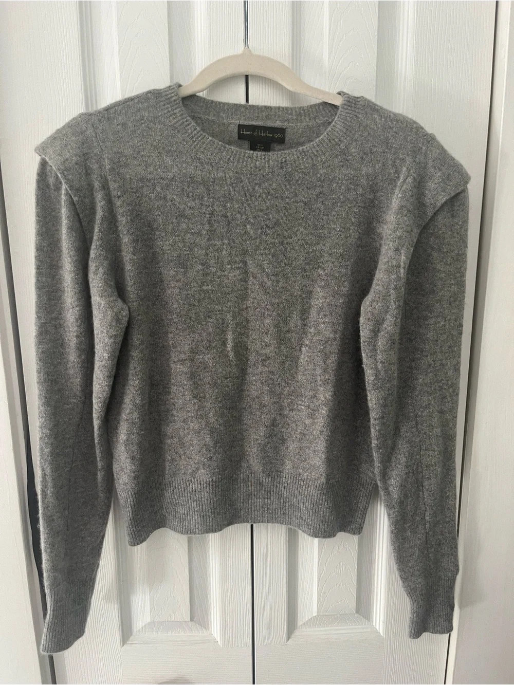 House of Harlow 1960 Gray Crewneck 100% cashmere size small
